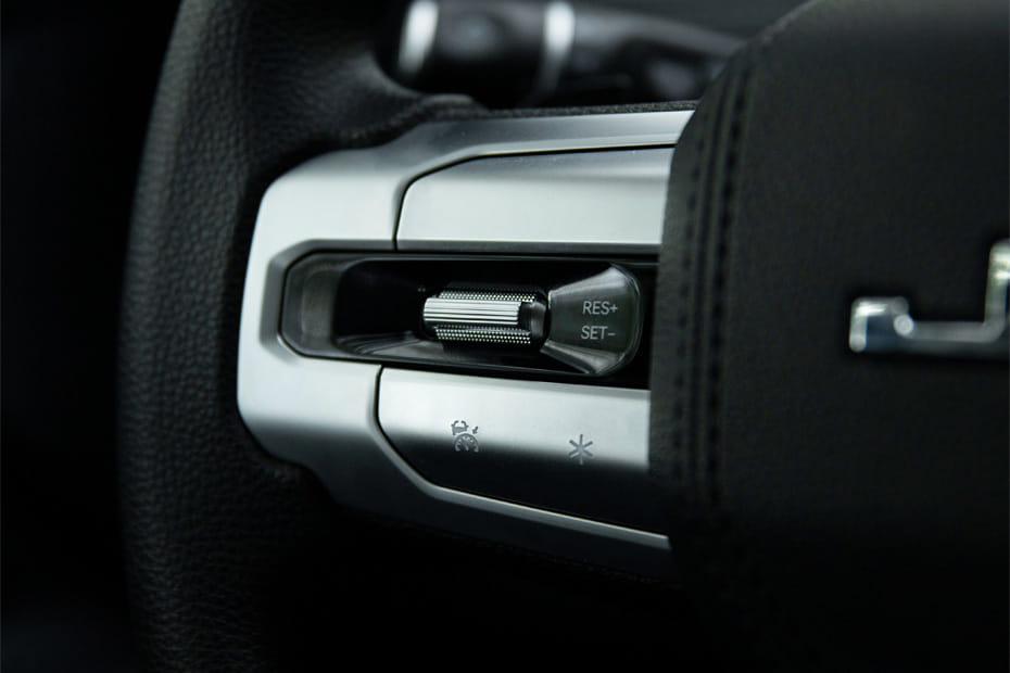 ج إم سي جراند أفينيو Multi Function Steering