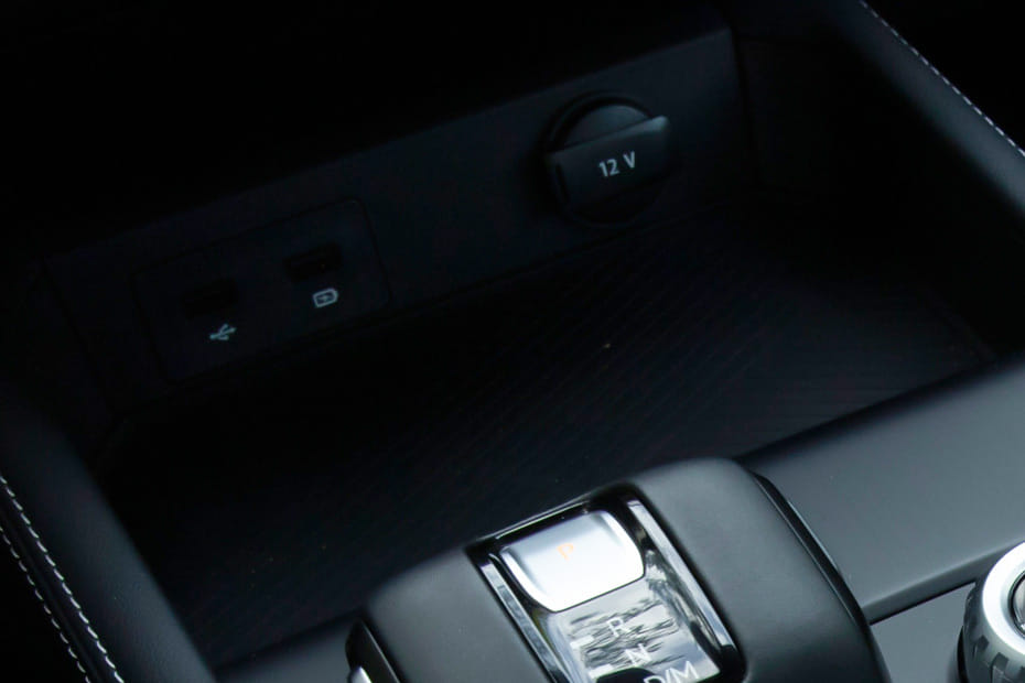 Power Accessories Outlet View of ج إم سي جراند أفينيو