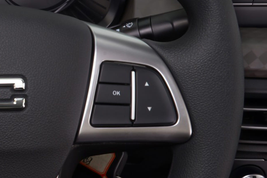 ج إم سي فيجوس دابل كابين Multi Function Steering