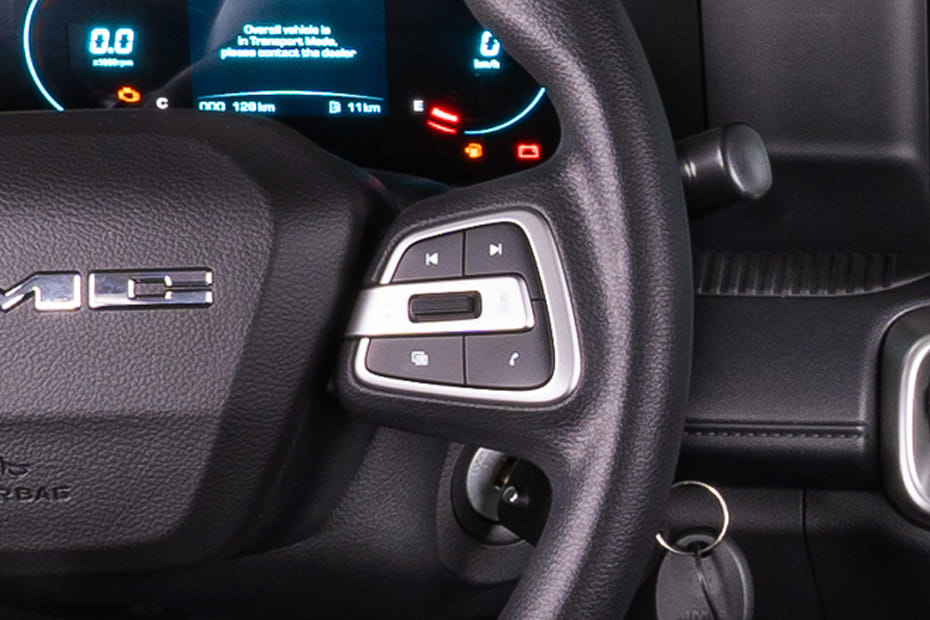 JMC Vigus Multi Function Steering
