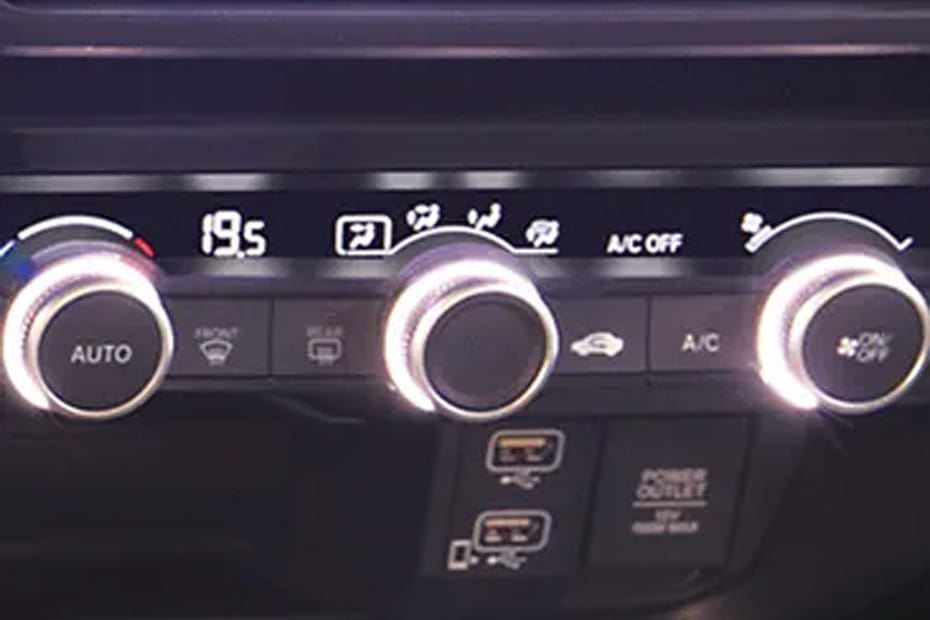 Front AC Controls of هوندا مدينة