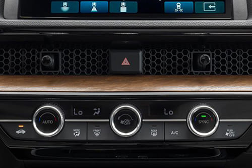 Front AC Controls of Honda CR-V