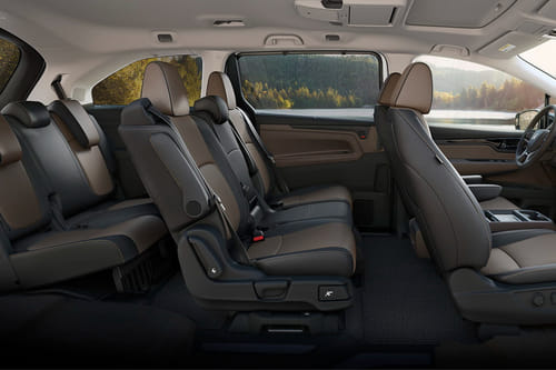 Honda Odyssey Front And Rear Seats Together