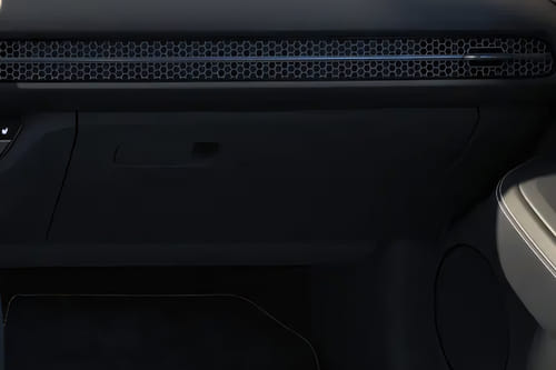 هوندا ZR-V Glove Box