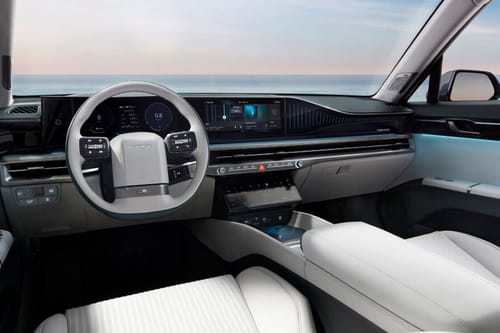 Dashboard View of أزيرا