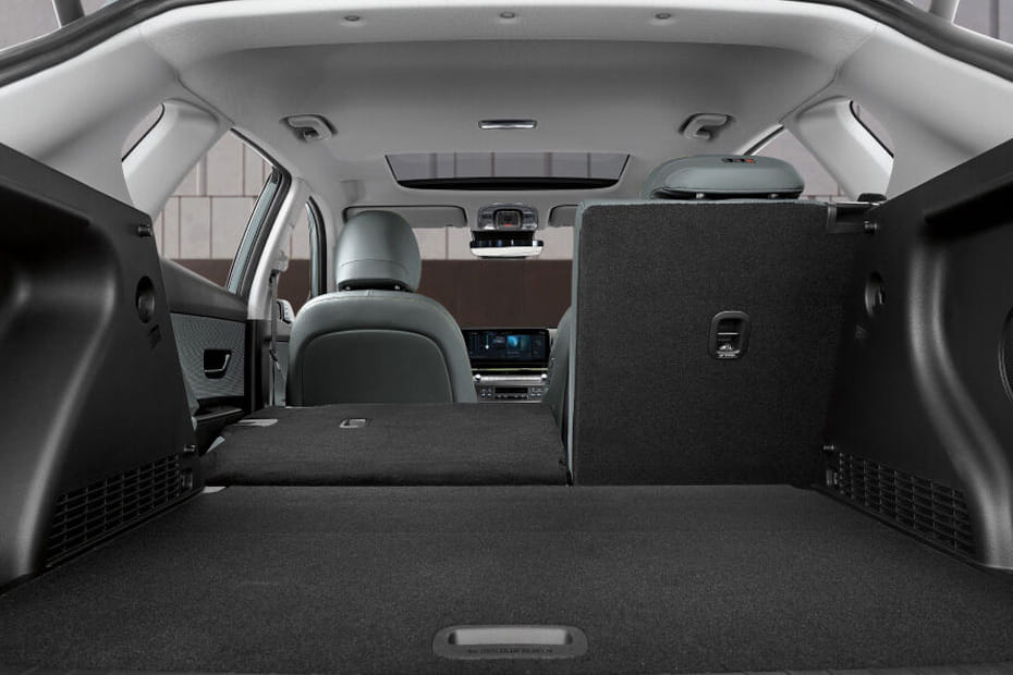 Folding Seats of هيونداي كونا