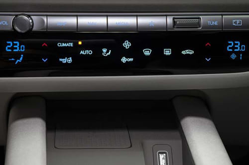 Front AC Controls of هيونداي أيونيك 6