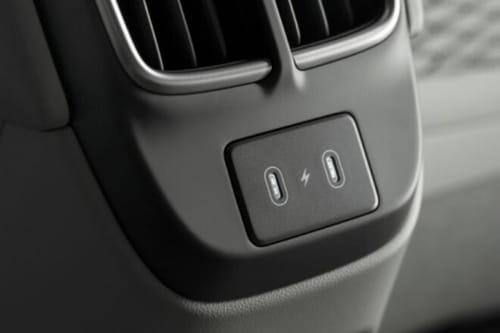 Power Accessories Outlet View of هيونداي أيونيك 6