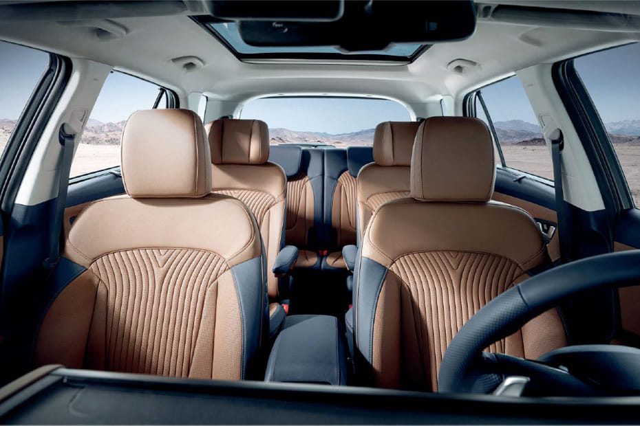 Creta Grand Front Seats