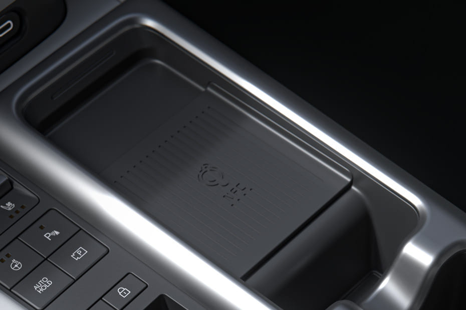 Power Accessories Outlet View of هيونداي أيونيك 6 2026