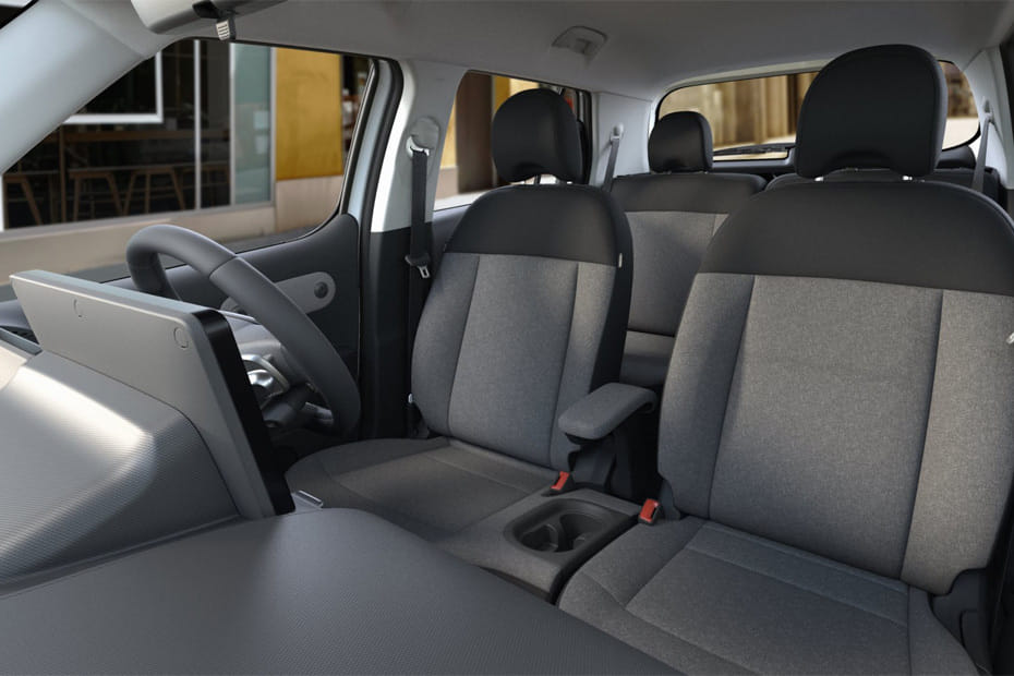 إنستر Front Seats
