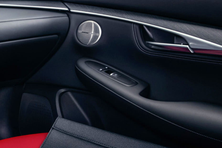 Infiniti QX55 Drivers Side In Side Door Controls