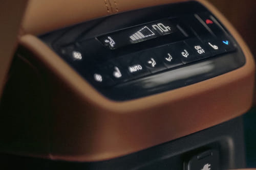 كيو إكس 60 (2024–2025) Rear AC Controls