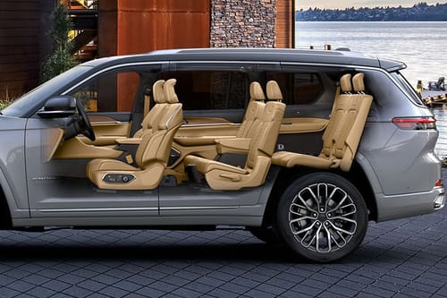 Jeep Grand Cherokee Front And Rear Seats Together