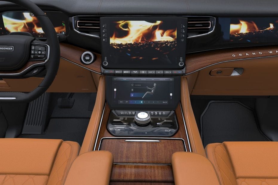 جراند واجونير Center Console