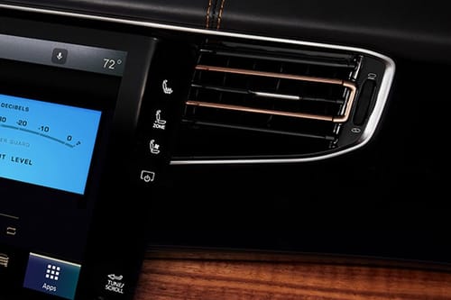 Front AC Controls of جيب جراند واجونير