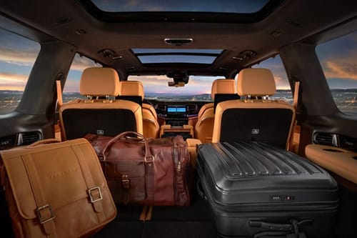 Storage Closer View of جيب جراند واجونير