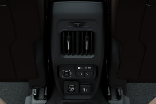 كوماندَر Rear AC Controls