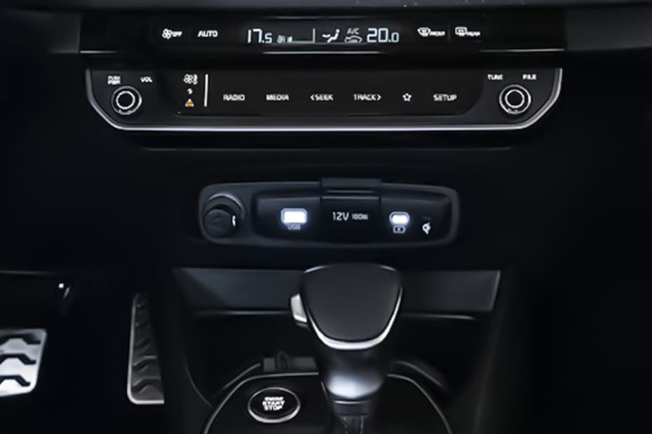 Power Accessories Outlet View of KIA K3