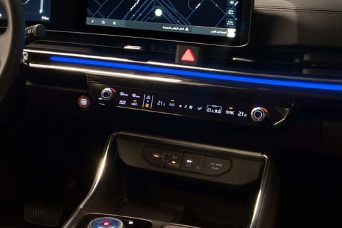 Front AC Controls of كيا كرنفال