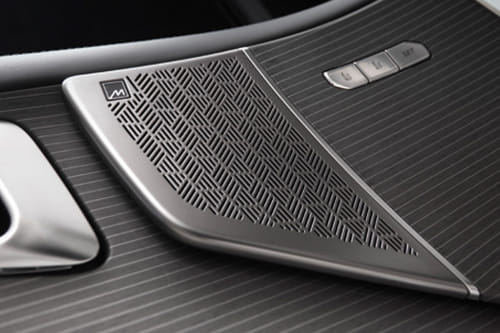 Speakers View of كيا كيه 8 