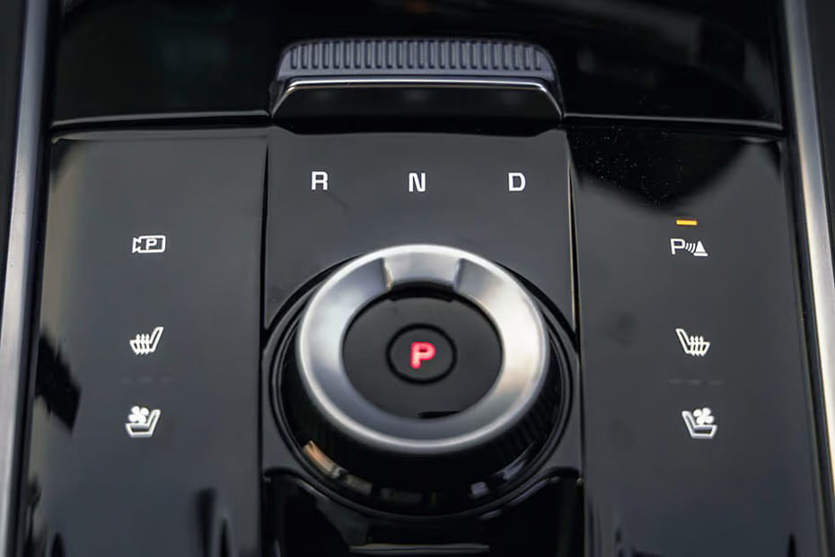 Center Controls of KIA Sportage L