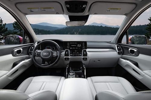 Dashboard View of Sorento Hybrid