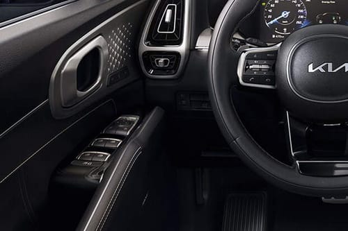 KIA Sorento Hybrid Drivers Side In Side Door Controls