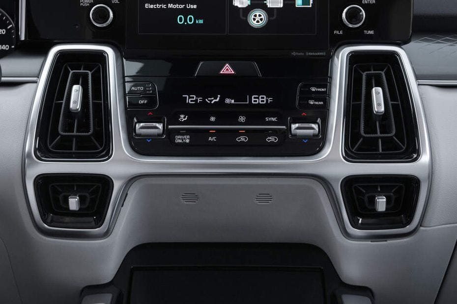 Front AC Controls of KIA Sorento Hybrid