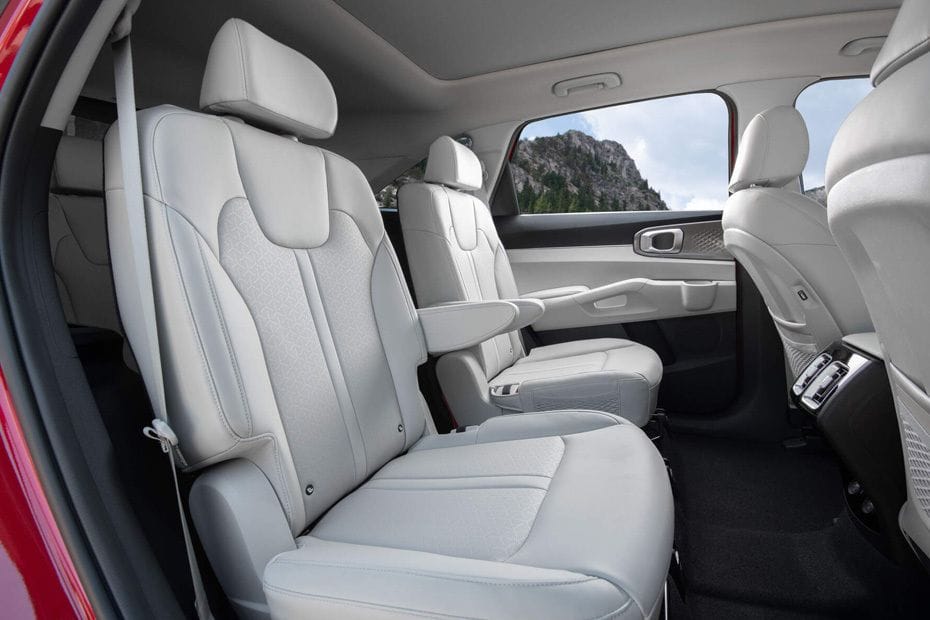 KIA Sorento Hybrid Rear Seats