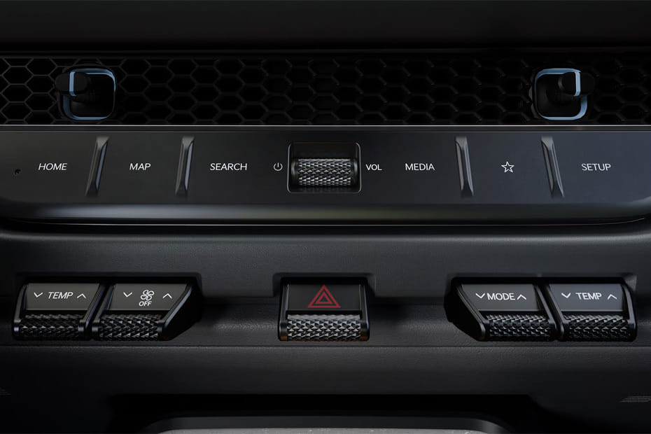 Front AC Controls of كيا تاسمان