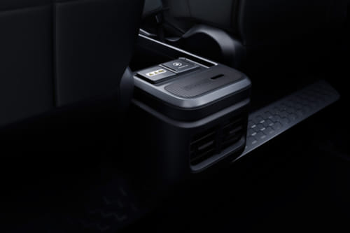 PV5 Rear AC Controls