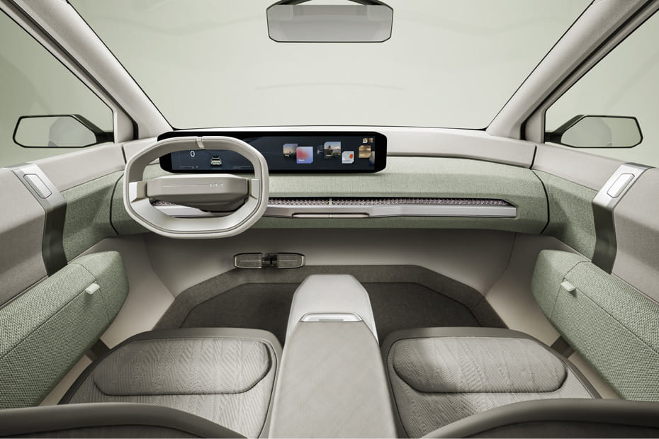 Dashboard View of إي في 3