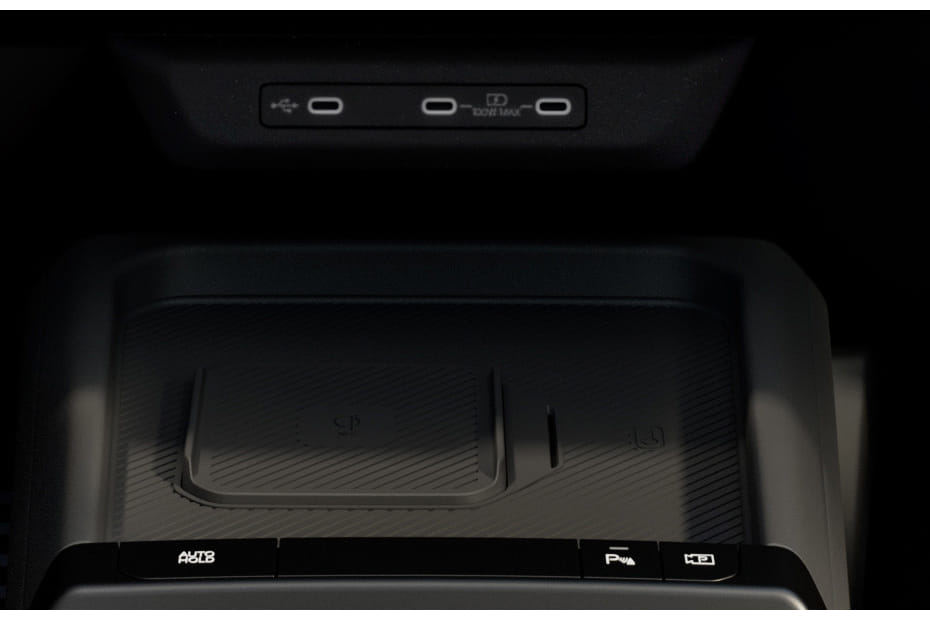 Power Accessories Outlet View of كيا سيلتوس 2026