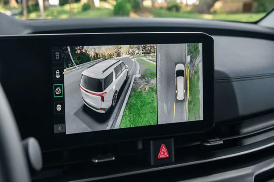 Carnival Hybrid Parking Assist