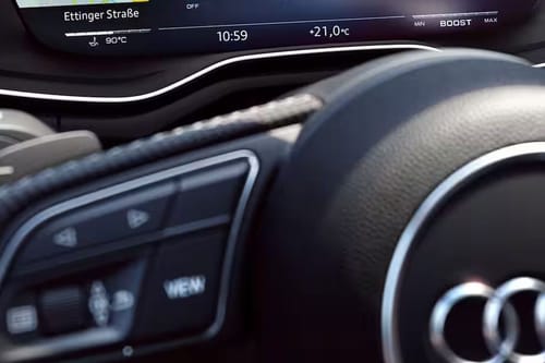 أودي إس 5 سبورتباك Multi Function Steering