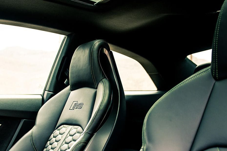 آر إس 5 كوبيه Front Seat Headrest