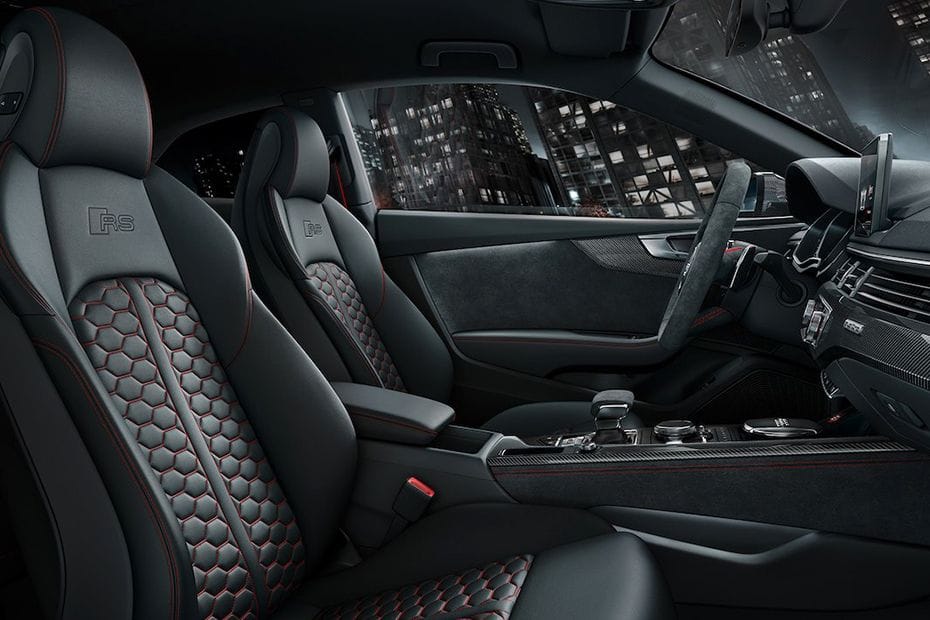آر إس 5 كوبيه Front Seats