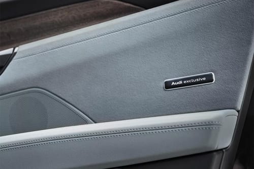 Speakers View of أودي إي-ترون جي تي