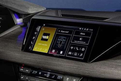 Stereo View of إي-ترون جي تي