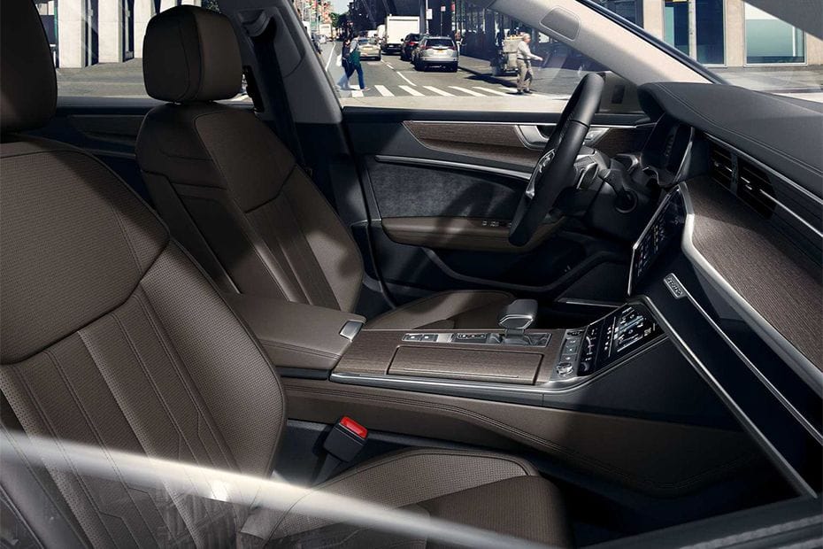 أيه 7 سبورتباك Front Seats