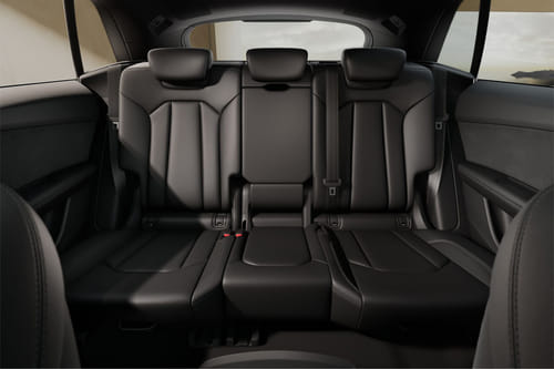 أودي SQ8 Rear Seats