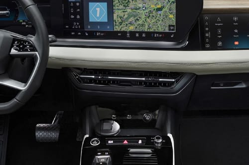 كيو 6 إي-ترون Front Ac Vents