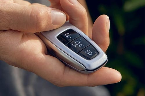 أودي A8 L Keychain Fob