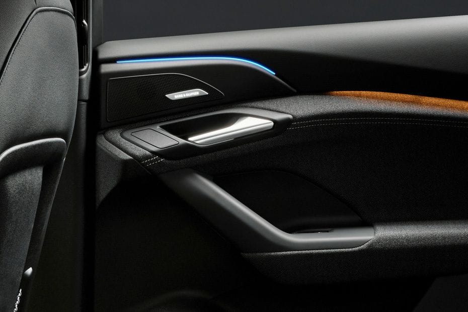 door handle interior of أودي أيه 6 إي-ترون