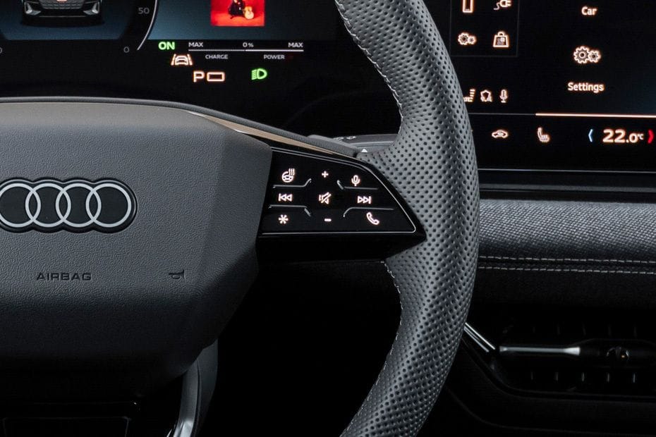 أودي أيه 6 إي-ترون Multi Function Steering