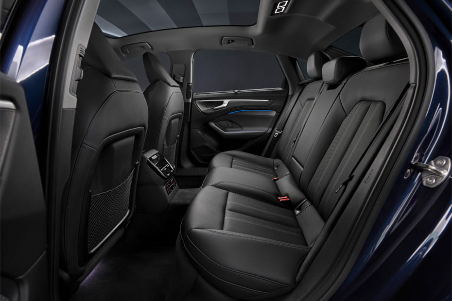 أودي A6 Rear Seats