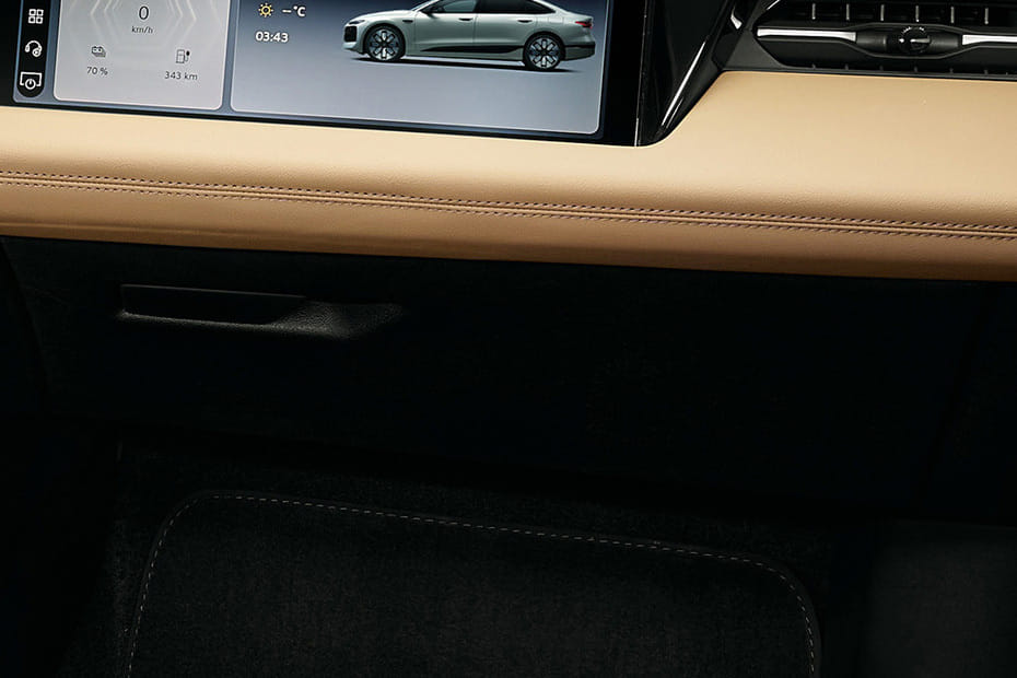 Audi A6L e-tron Glove Box