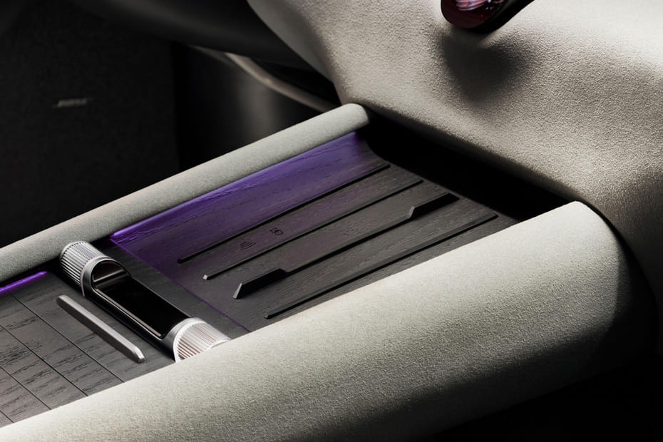 Power Accessories Outlet View of Audi E5