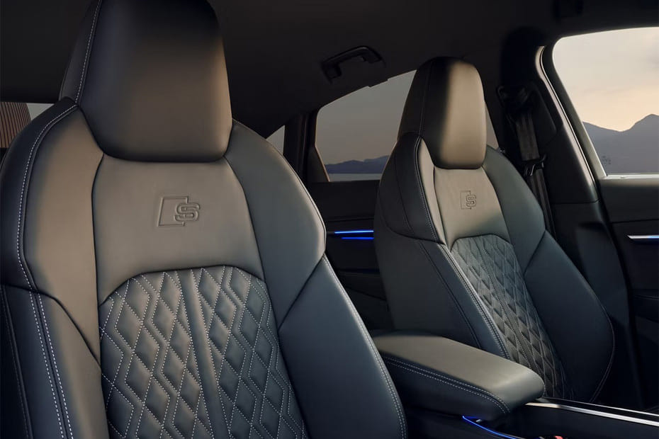 SQ8 E-tron Front Seats